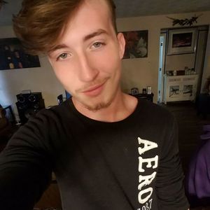 Meet your Posher, Chris